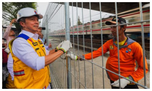 Sering Terjadi Kecelakaan, Pemkot Bogor Pasang Pagar Pengaman di Perlintasan Rel Kereta Api Jalan Sholeh Iskandar