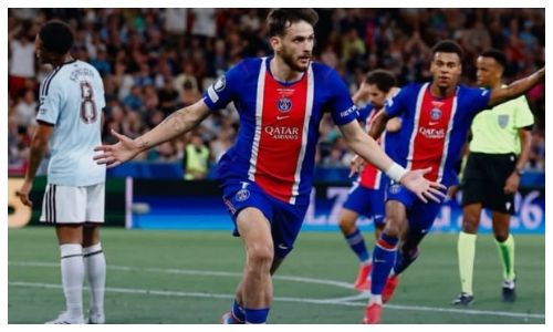 Pemain Paris Saint-Germain (PSG), selebrasi dan sukses menjuarai Piala Super Eropa 2026 di Red Bull Arena, Kamis (14/8/2026).