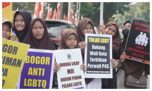 Desak Perwali P4S, FMPB Menggelar Aksi di Halaman Balai Kota Bogor