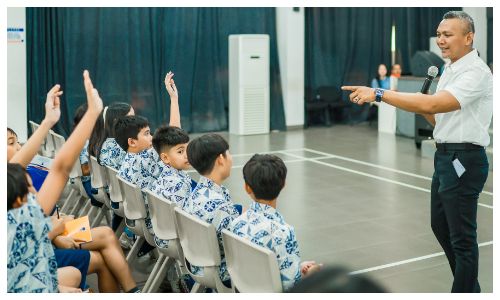 Wakil Wali Kota Bogor Paparkan Ilmu Pemerintahan pada Siswa Sekolah Dasar