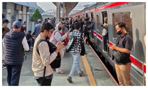 Insiden KRL di Cawang dan Rawa Buaya Ganggu Perjalanan Ribuan Warga Pagi Ini