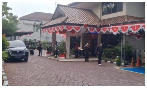 KPK Geledah Bappenda dan BKPSDM Kabupaten Bogor, Sita Dokumen Dugaan Korupsi Insentif Pajak
