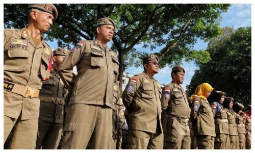 Satpol PP Bandung Perkuat Patroli, Tertibkan PKL dan Reklame Liar