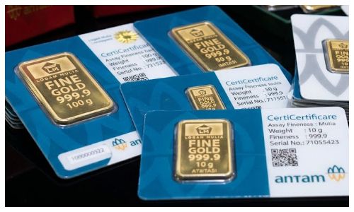 Emas Antam Menguat Rp4.000, Balikkan Anjloknya Harga Sehari Sebelumnya