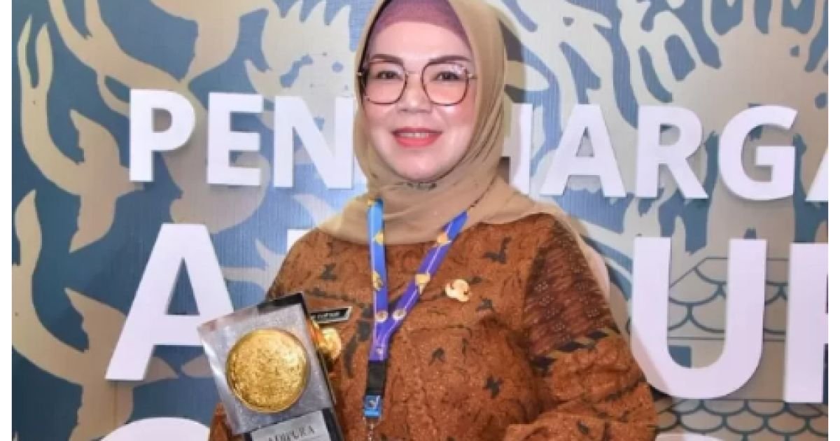 Kembali Lakukan OTT, KPK Tangkap Bupati Sukoharjo Etik Suryani