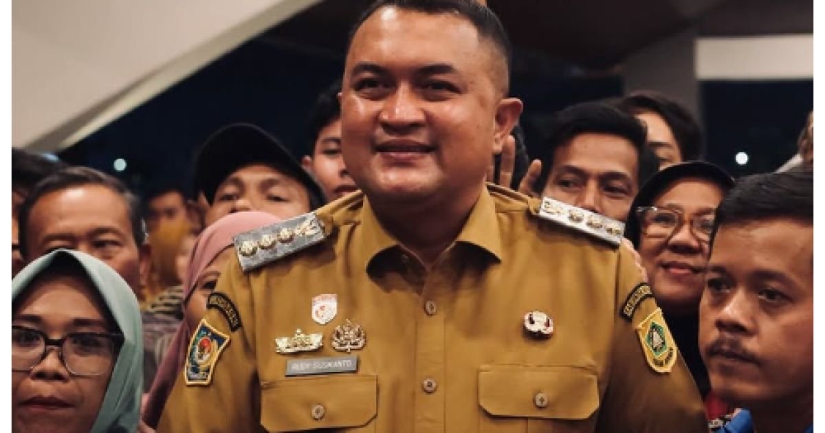 Komitmen Bersama Menjaga Kebersihan, Bupati Bogor Rudy Susmanto Berikan Ruang Usaha kepada Pedagang
