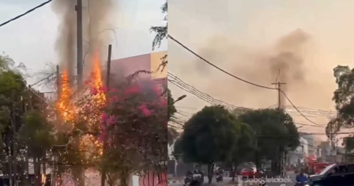 Tiang Kabel Terbakar di Cinere Depok, Asap Pekat Bikin Pengendara Panik